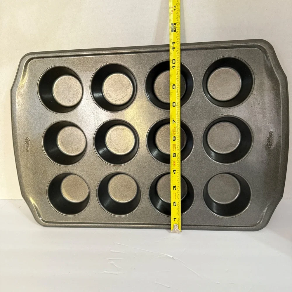 Wilton 12 Cup‎ Muffin Pan Standard Size Metal Baking Tray
